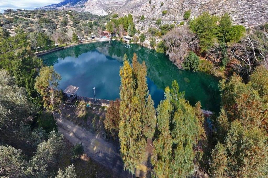 Zaros Cottage Holiday home *