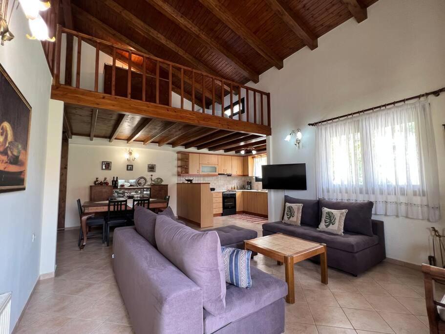 Zaros Cottage *